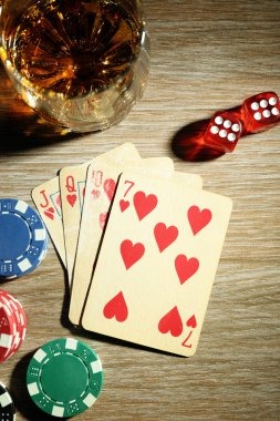 gudangbet88 Lucky Twins payout table and historical roll results display
